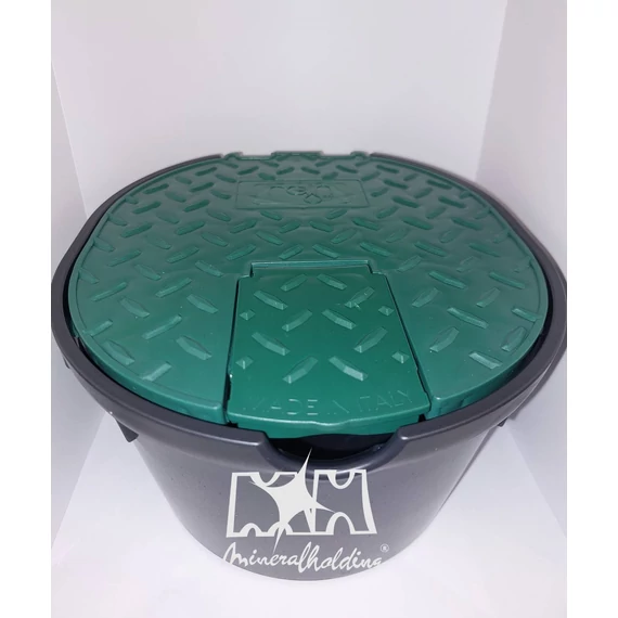Csapos fedeles akna 3/4" golyóscsappal